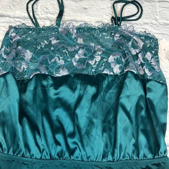 Teal nightie - Picture 4 of 10